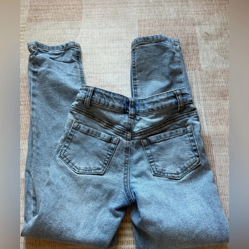 Cat&Jack girls girlfriend super‎ stretch flower accents size 8